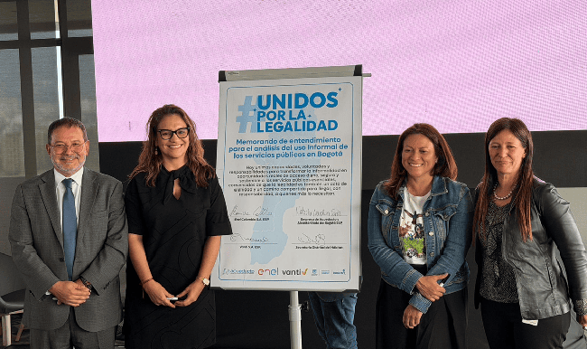 Distrito y empresas firman alianza para enfrentar el uso irregular de servicios públicos en Bogotá