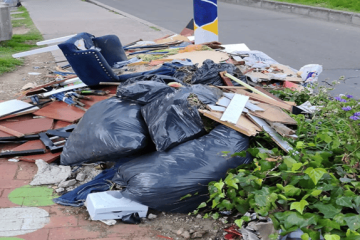 Basuras en entorno escolar desatan polémica en el norte de Bogotá