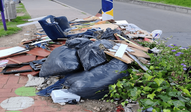 Basuras en entorno escolar desatan polémica en el norte de Bogotá