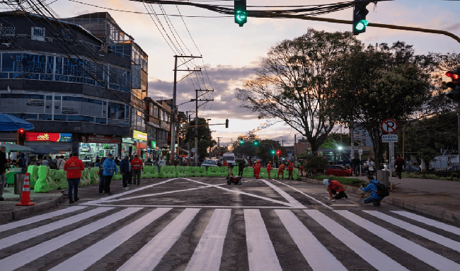 Reabren vía en La Gaitana tras superar emergencia por socavón en Suba