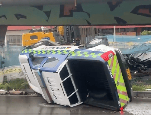 Volcamiento de camioneta de la Policía en la Caracas con 76 deja un lesionado y genera congestión en Chapinero