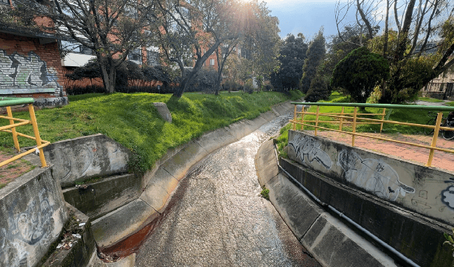 Cierres viales en Usaquén: nueva tubería busca reducir la contaminación del Canal Molinos