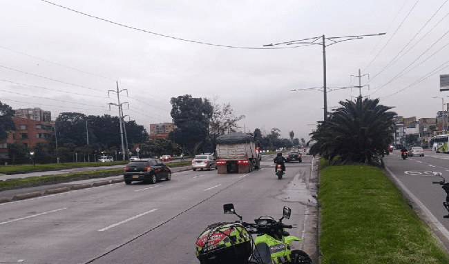 Última hora: accidente de tránsito entre las localidades de Suba y Usaquén genera congestión vehicular