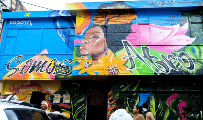 Plantón en Suba por falta de pagos a contratistas de proyecto Afro