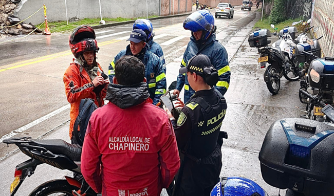 Chapinero refuerza controles viales en la vía La Calera y sanciona infractores