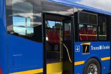 Conmoción en Villa Cindy, Suba por trágico accidente: mujer y menor fallecen tras impacto de bus zonal