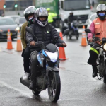 Hasta 40 motos por minuto invaden andenes en Kennedy: peatones en riesgo, ¿y en Suba cómo estamos?