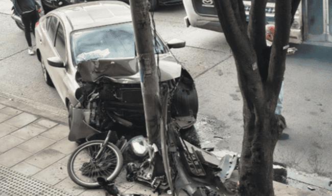 Ciclista herido tras choque con vehículo en la Autopista Sur, sector La Despensa