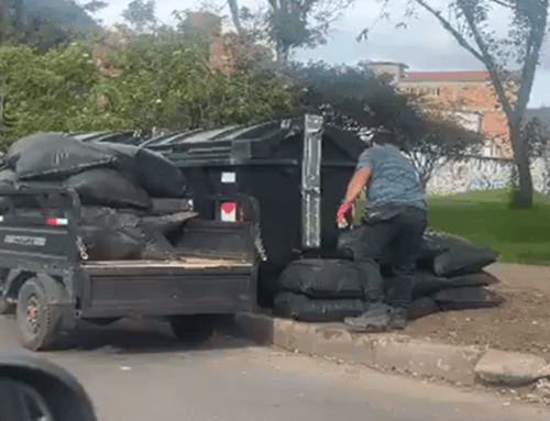 Denuncian botadero ilegal de basuras en Colina Campestre, Suba