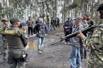 Capturan a dos personas por quemas ilegales para producir carbón en Cundinamarca