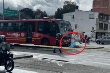 Fatal siniestro en Av. Suba: colisión entre moto y articulado de TransMilenio