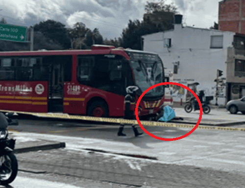 Fatal siniestro en Av. Suba: colisión entre moto y articulado de TransMilenio