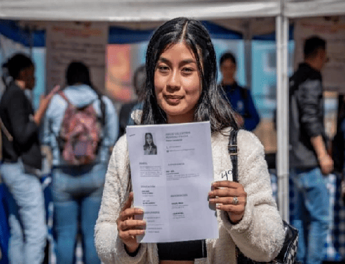 Jóvenes, empleo y oportunidades: programa Ruta de Talento Social impulsa el primer trabajo en Bogotá