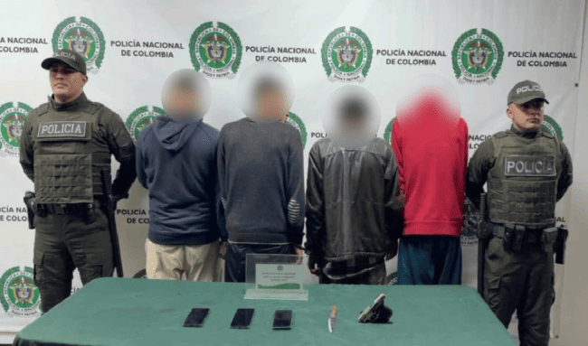 Cuatro capturados en Bosa tras hurto a estudiantes al salir de su colegio