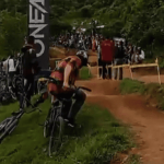 Clausuran pista clandestina de ciclismo en los Cerros de Suba por daños ambientales
