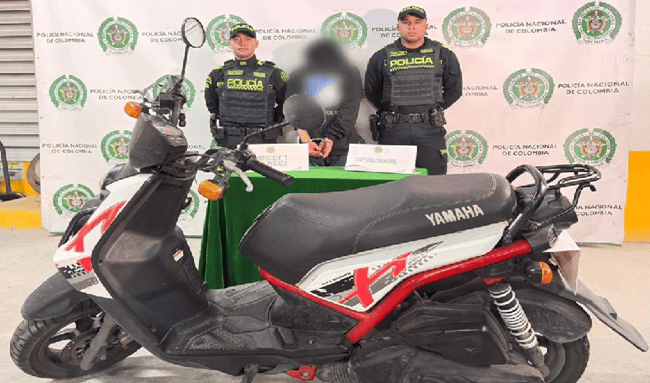 Capturan en Santa Fe a hombre con antecedentes tras robo de motocicleta