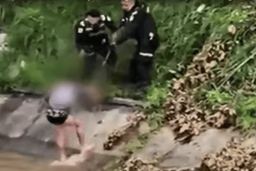 Con gritos de auxilio, policías rescatan a hombre arrastrado por el río Fucha en Bogotá