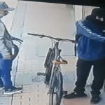 En bicicleta y con ‘llave maestra’: ola de robos a viviendas tiene en alerta a barrios de Suba