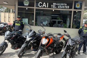 Hallan desguazadero de motos oculto en una peluquería de Kennedy