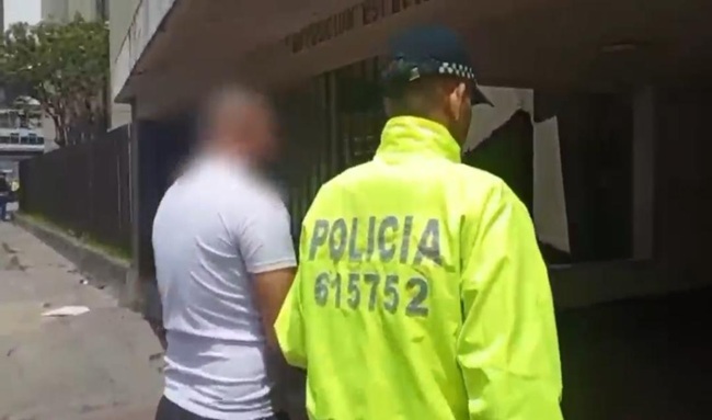 Capturado hombre de 33 años que presuntamente abusó de sus dos hijas: las drogaba para agredirlas sexualmente