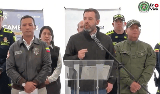 El alcalde de Bogotá, Carlos Fernando Galán, reiteró que la principal prioridad de la administración distrital es garantizar que los ciudadanos puedan ejercer su derecho al voto