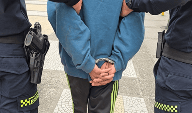 Capturan en Suba a presunto estafador que retiraba dinero de cajeros sin usar tarjetas bancarias