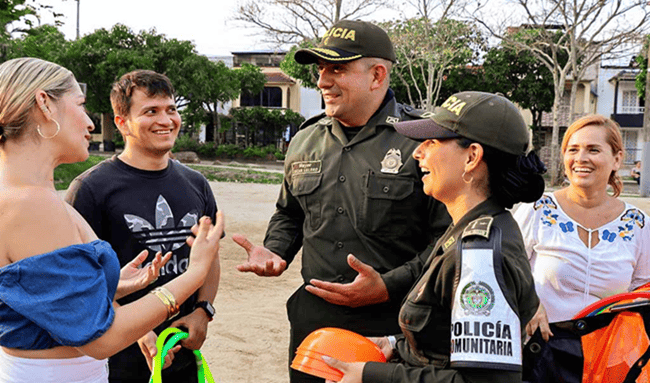 Entrega de almuerzos, registro de bicicletas y freestyle: Policía presenta agenda comunitaria en La Gaitana