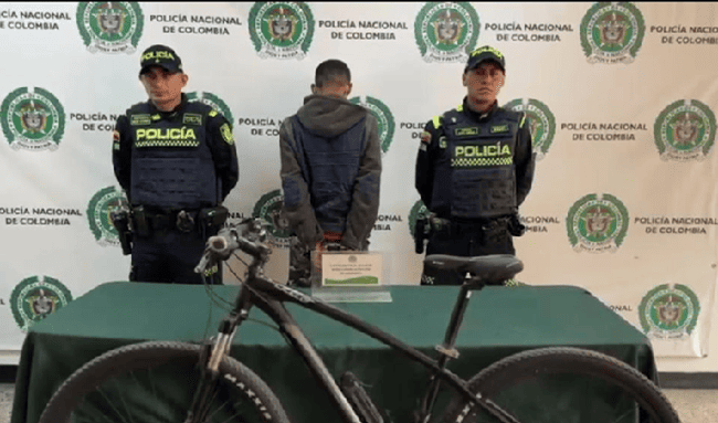 Capturan en Bosa a hombre señalado de herir y robar a un ciclista
