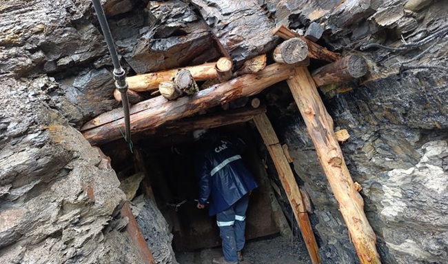 CAR descubre minería ilegal de carbón en zonas de páramo y ordena más de 17 cierres en Ubaté