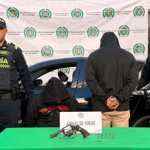 Con un revólver y un carro para discapacitados: así cayeron dos presuntos fleteros