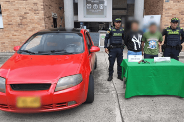 En Engativá, cámaras de seguridad fueron clave para capturar a dos hombres armados