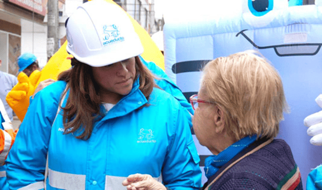EAAB llega a Tibabita con una jornada para atender a la comunidad de Usaquén