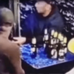 Sicario irrumpe en cigarrería y deja dos víctimas mortales en Kennedy
