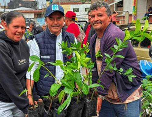 Anolaima impulsa el campo con la entrega de 15.600 árboles frutales