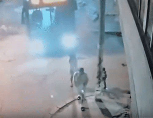 En video quedó registrado el trágico accidente que cobró la vida de una joven madre y su hijo en Suba
