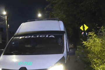 Cuatro delincuentes armados despojaron a familia de su camioneta y pertenencias