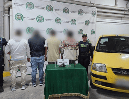 Policía incauta arma con silenciador y captura a cuatro personas en Santa Fe