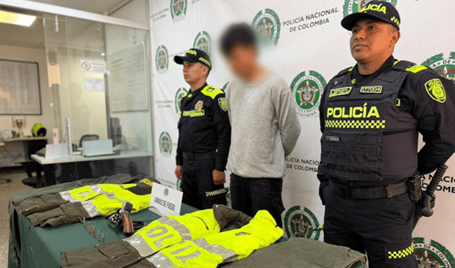 Bosa: capturado ciudadano extranjero con arma de fuego y vestimenta policial