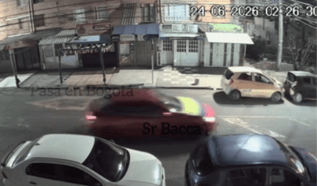 Continúan los robos de vehículos en Suba: delincuentes armados interceptaron a un conductor en Alcaparros