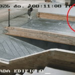 Cámaras de seguridad captan intento de ingreso a edificio residencial en Villa Magdala, Usaquén