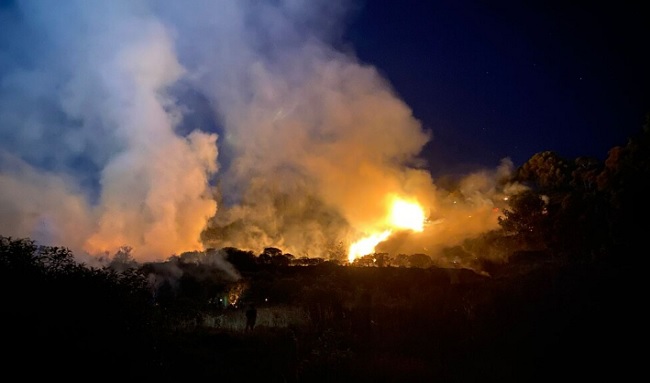 Incendio forestal en Soacha obligó a evacuar conjuntos residenciales; emergencia fue controlada sin personas lesionadas
