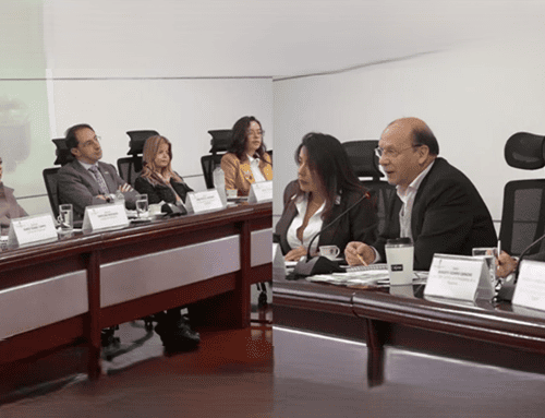 Abelardo de la Espriella suspende el empalme con el Gobierno y anuncia que explicará las razones