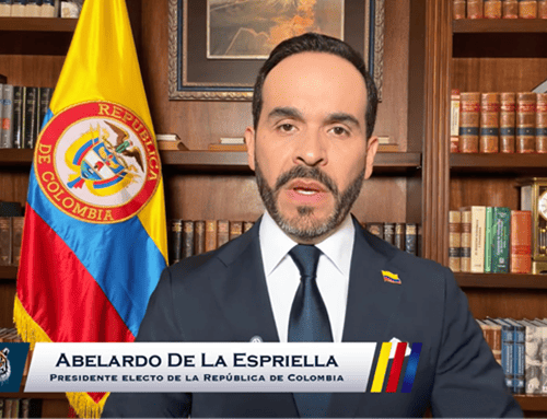 De la Espriella denuncia un presunto “golpe de Estado” y suspende el empalme