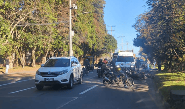 Última hora: adulta mayor fue atropellada por una motocicleta en la Avenida Suba