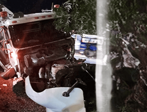 Tractomula se estrelló contra un poste y causó afectaciones viales en el sur de Bogotá