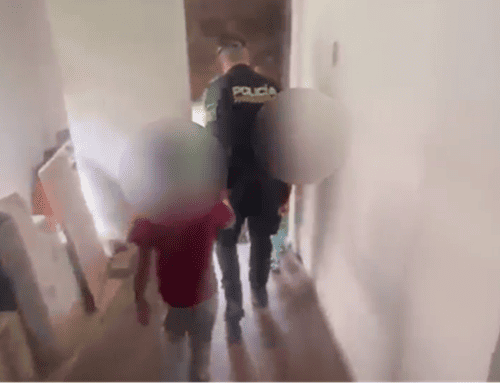 Comunidad y Policía rescataron a tres menores que permanecían solos en viviendas de Bogotá