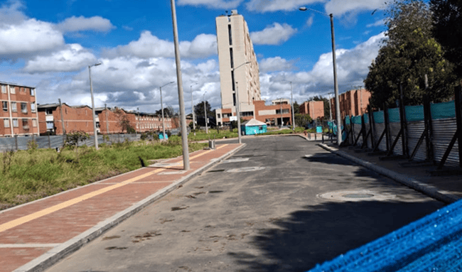 Vía reparada, pero continúa cerrada: habitantes de Suba denuncian afectaciones en el sector de la calle 153.
