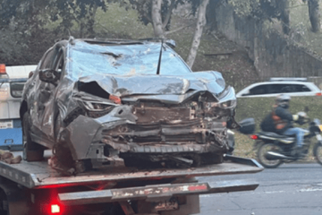 Carro se estrelló contra un conjunto residencial en Usaquén; dos adultos mayores resultaron lesionados