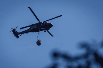 Cundinamarca refuerza la lucha contra incendios forestales con un helicóptero especializado