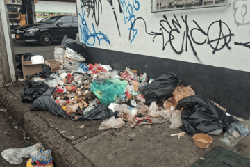 Denuncian punto crítico de basuras en Suba Centro frente al nuevo Banco Agrario